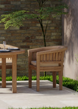 Table ronde en teck Luxor 150 cm Plateau de table 4 cm (2 bancs San Francisco, 2 chaises San Francisco) Coussins inclus.