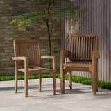 4 sedie impilabili in legno di teak Henley e cuscini.