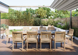 Teak Gartenmöbel 2-3m Ovaler Ausziehtisch mit 4cm Platte (10 Henley Stapelstühle) Inklusive Kissen.