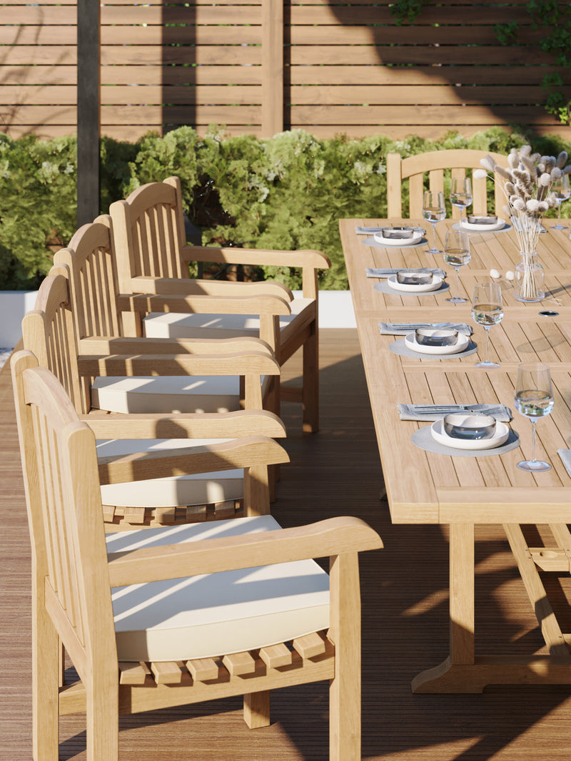 Teak tuinmeubelen 2-3m rechthoek verlengende tafel 4cm top (10 Warwick stoelen) inclusief kussens.
