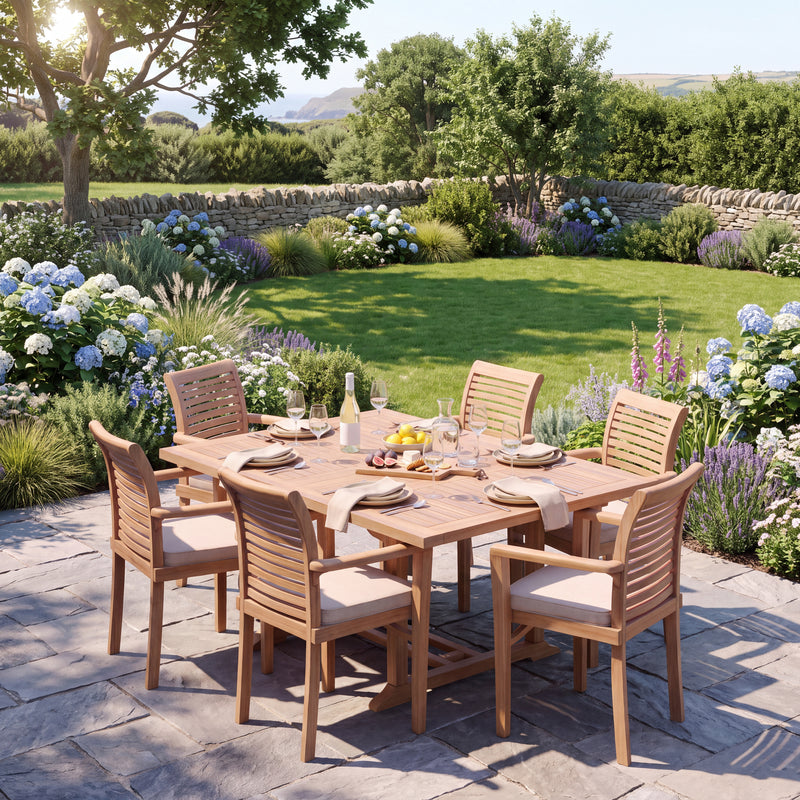 Teakholz-Gartenmöbel, quadratisch zu rechteckig, 120–170 cm. Ausziehtisch mit 6 Oxford Stapelstühlen, kostenlose Kissen